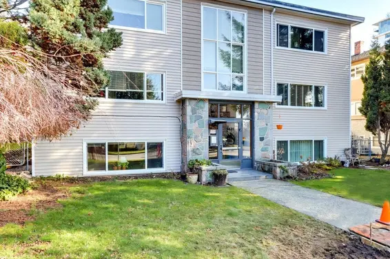 1 1420 Chesterfield Avenue, North Vancouver