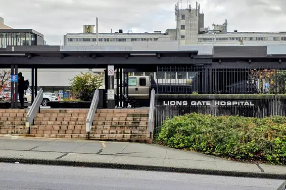 208 214 East 15th Street, North Vancouver For Sale - image 6