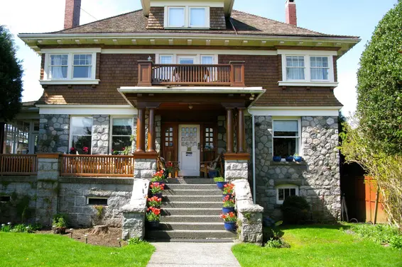1617 West Grand Boulevard, North Vancouver