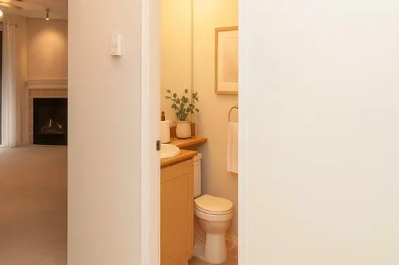 309 175 East 10th Street, North Vancouver For Sale - image 10