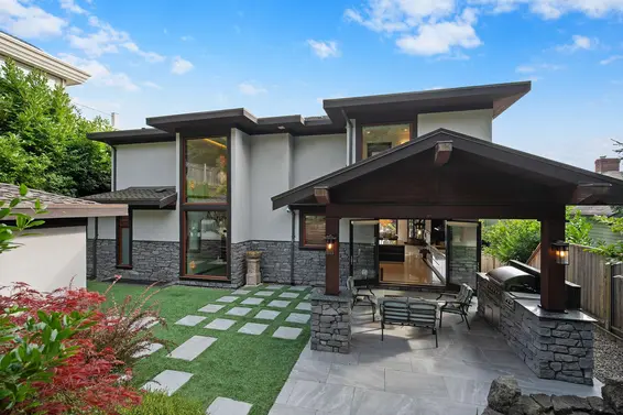 2643 Nelson Avenue, West Vancouver For Sale - image 2