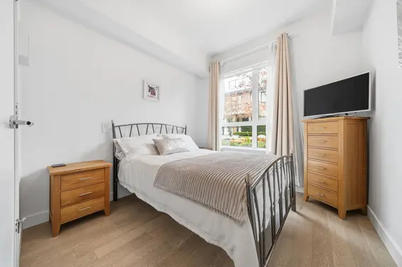 201 3220 Connaught Crescent, North Vancouver For Sale - image 14