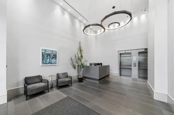 201 3220 Connaught Crescent, North Vancouver For Sale - image 2