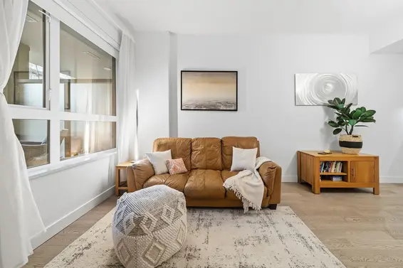 201 3220 Connaught Crescent, North Vancouver For Sale - image 4