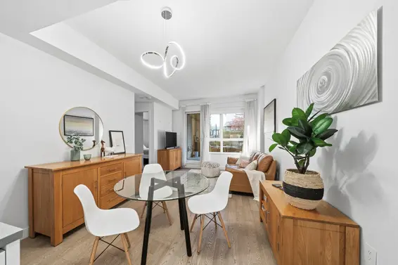 201 3220 Connaught Crescent, North Vancouver For Sale - image 6