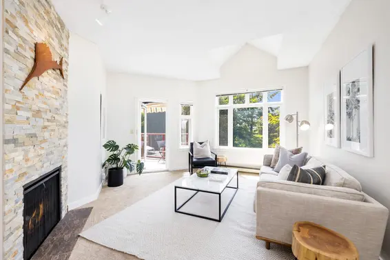 413 2800 Chesterfield Avenue, North Vancouver