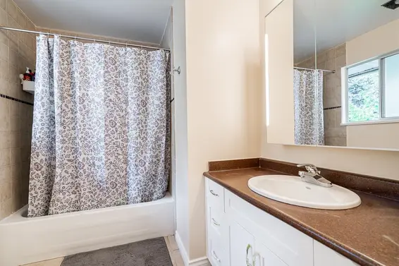 42 900 West 17th Street, North Vancouver For Sale - image 17