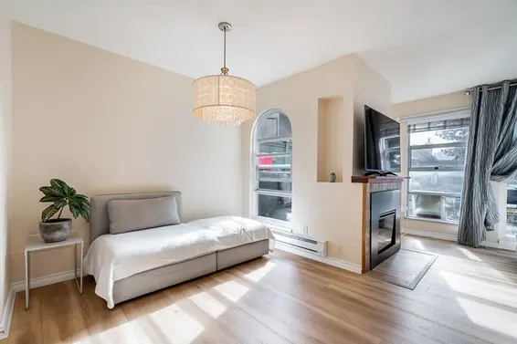 42 900 West 17th Street, North Vancouver For Sale - image 6