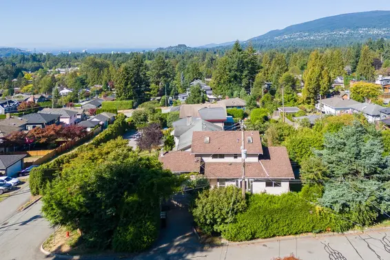 2945 Mahon Avenue, North Vancouver