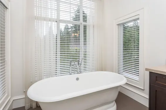 6417 Pitt Street, West Vancouver For Sale - image 21