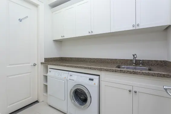 6417 Pitt Street, West Vancouver For Sale - image 29