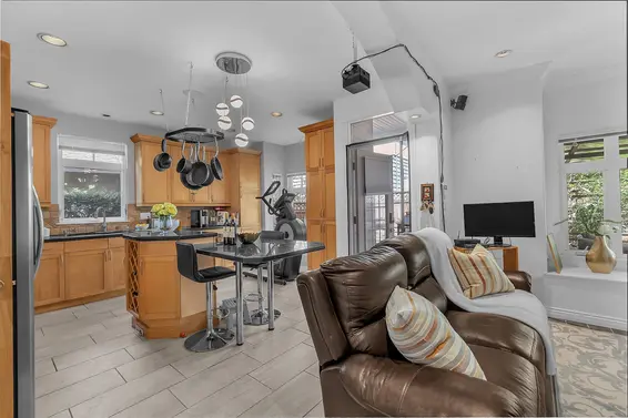 786 West 17th Street, North Vancouver For Sale - image 9