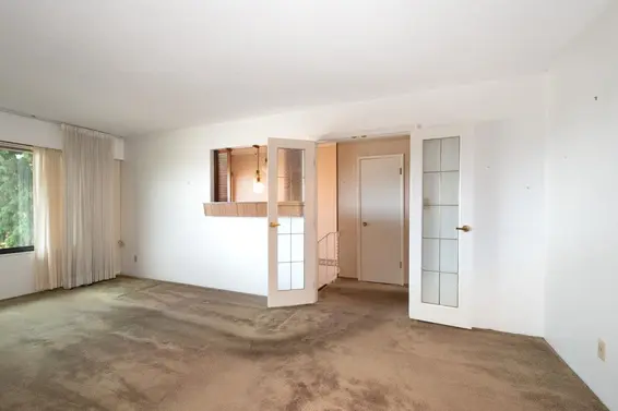 1018 Cloverley Street, North Vancouver For Sale - image 19