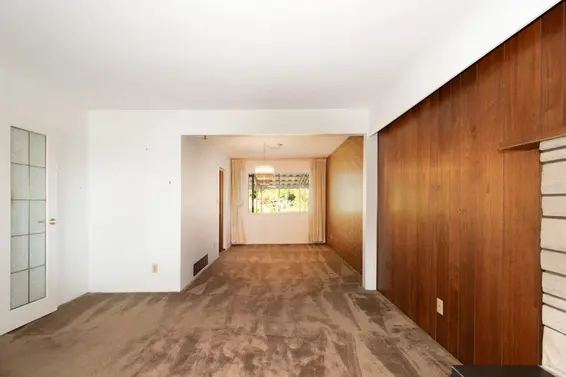 1018 Cloverley Street, North Vancouver For Sale - image 21