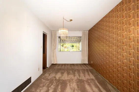 1018 Cloverley Street, North Vancouver For Sale - image 22
