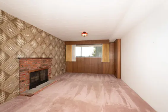 1018 Cloverley Street, North Vancouver For Sale - image 32