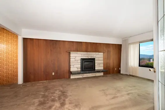 1018 Cloverley Street, North Vancouver For Sale - image 5