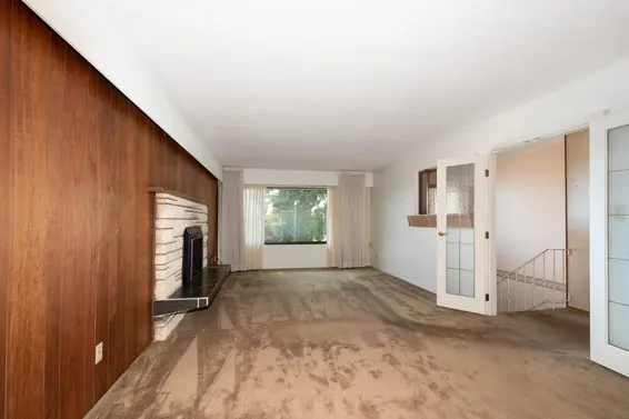 1018 Cloverley Street, North Vancouver For Sale - image 6