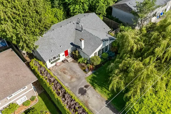 2640 Viewlynn Drive, North Vancouver For Sale - image 14