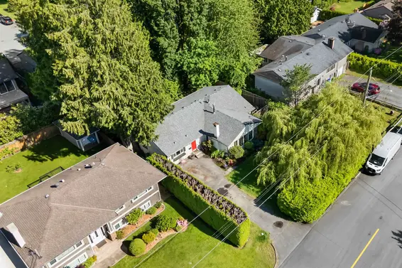 2640 Viewlynn Drive, North Vancouver For Sale - image 15