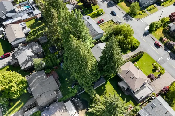 2640 Viewlynn Drive, North Vancouver For Sale - image 16