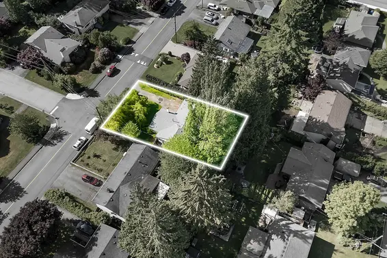 2640 Viewlynn Drive, North Vancouver For Sale - image 4