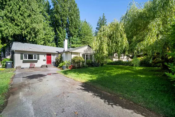 2640 Viewlynn Drive, North Vancouver For Sale - image 8