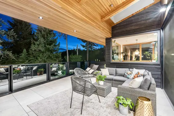 3823 Bayridge Avenue, West Vancouver For Sale - image 21
