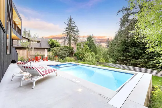 3823 Bayridge Avenue, West Vancouver For Sale - image 36