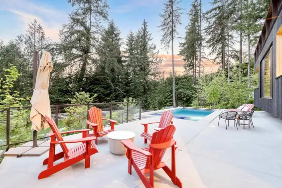 3823 Bayridge Avenue, West Vancouver For Sale - image 38