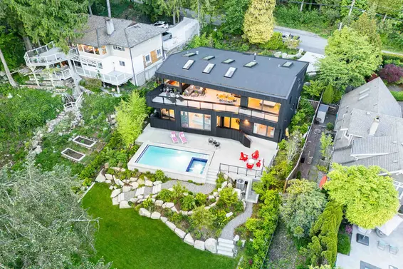 3823 Bayridge Avenue, West Vancouver For Sale - image 39