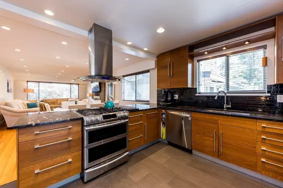 2549 Bendale Road, North Vancouver For Sale - image 9