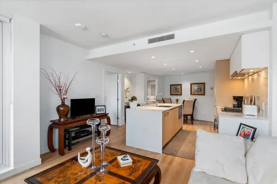 319 1500 Fern Street, North Vancouver For Sale - image 10