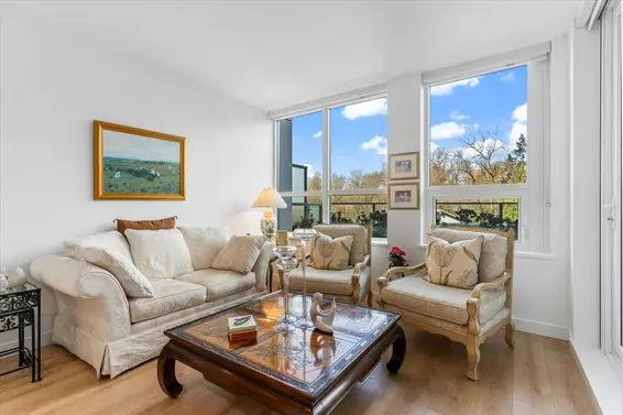 319 1500 Fern Street, North Vancouver For Sale - image 11