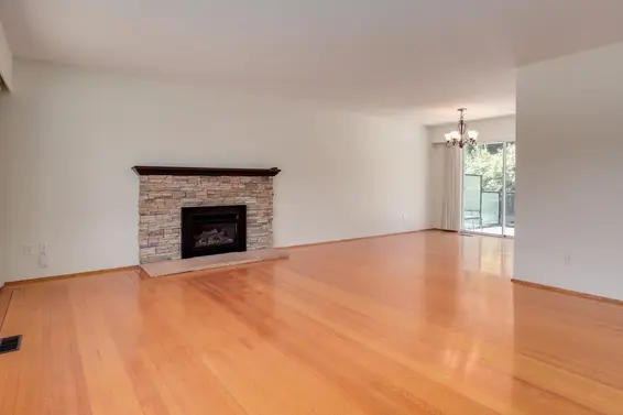 893 Huntingdon Crescent, North Vancouver For Sale - image 3
