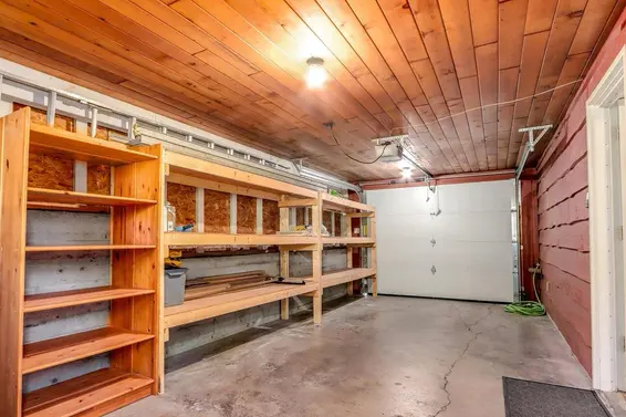893 Huntingdon Crescent, North Vancouver For Sale - image 35