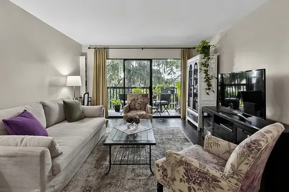 205 150 East 5th Street, North Vancouver For Sale - image 11