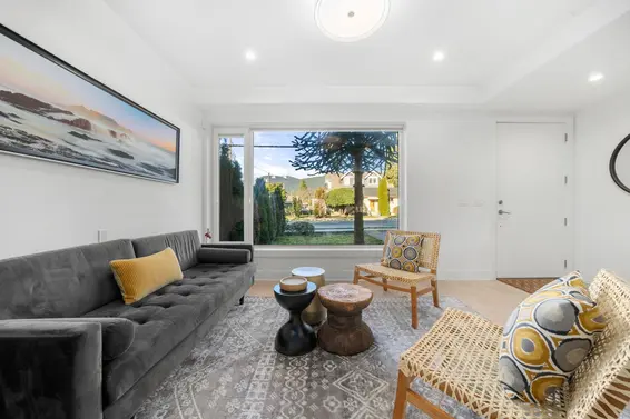 361 East 15th Street, North Vancouver For Sale - image 4