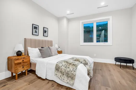 2380 Marine Drive, West Vancouver For Sale - image 14