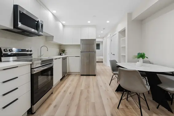 2380 Marine Drive, West Vancouver For Sale - image 28