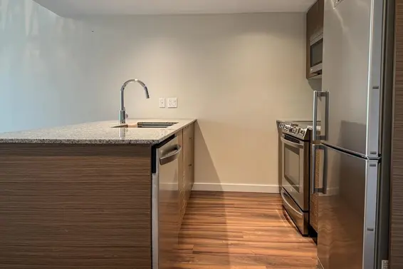 321 135 East 17th Street, North Vancouver For Sale - image 8