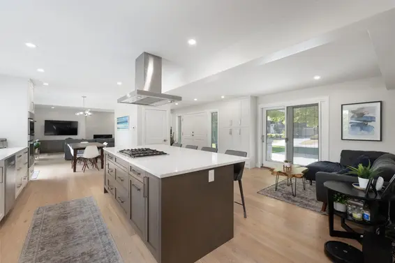 2678 Ailsa Crescent, North Vancouver For Sale - image 14