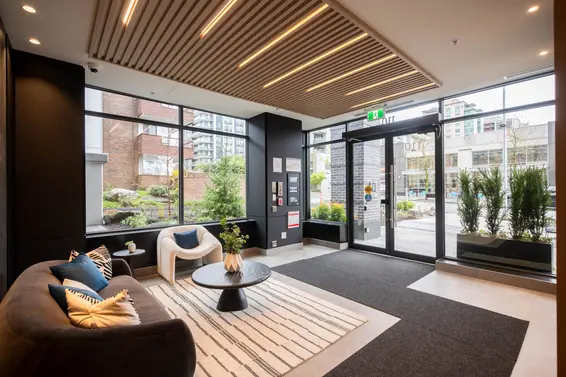 414 110 East 17th Street, North Vancouver For Sale - image 3