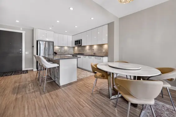 304 2663 Library Lane, North Vancouver For Sale - image 3