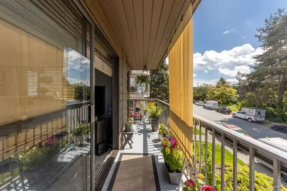 205 330 West 2nd Street, North Vancouver For Sale - image 10