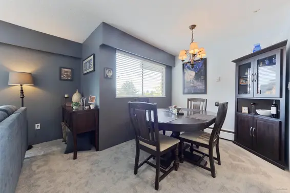 205 330 West 2nd Street, North Vancouver For Sale - image 8