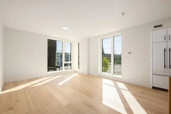 TH6 324 East Ridgeway Avenue, North Vancouver For Sale - image 2