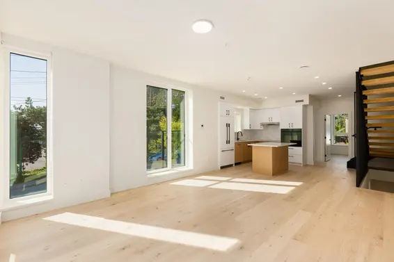 TH6 324 East Ridgeway Avenue, North Vancouver For Sale - image 6