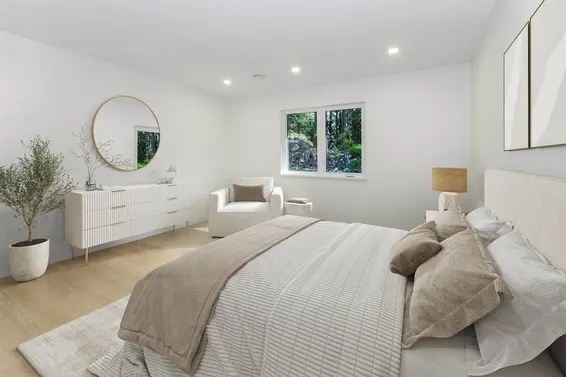 4002 Bayridge Avenue, West Vancouver For Sale - image 10