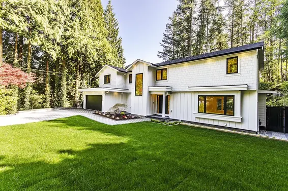 4002 Bayridge Avenue, West Vancouver For Sale - image 38